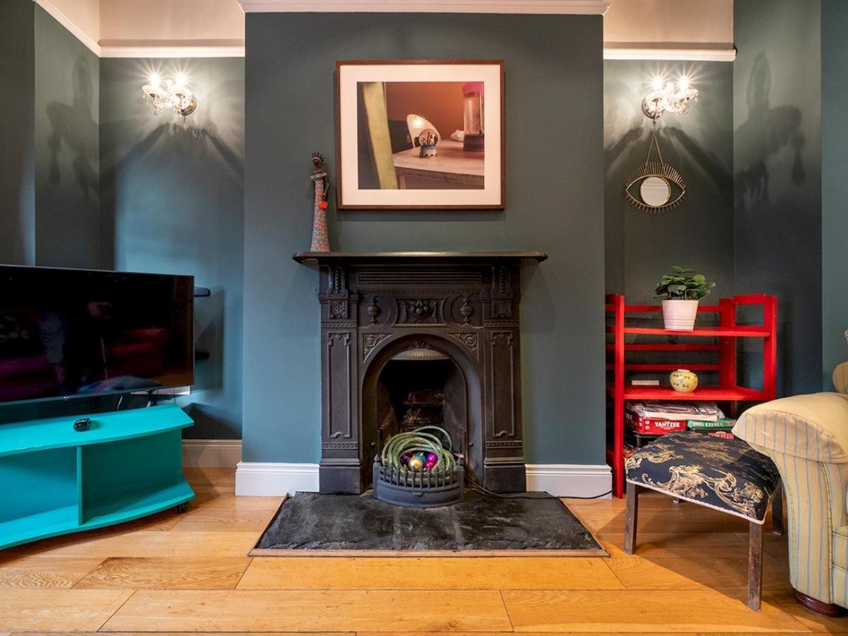 Pass The Keys Colourful, Quirky Artist-Owned 3 Bed Next To Cafes Villa Belfast Kültér fotó