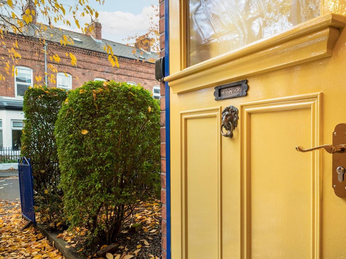 Pass The Keys Colourful, Quirky Artist-Owned 3 Bed Next To Cafes Villa Belfast Kültér fotó